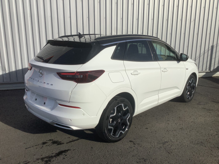 Opel GRANDLAND 1.5 Diesel 130 ch BVA8 Ultimate