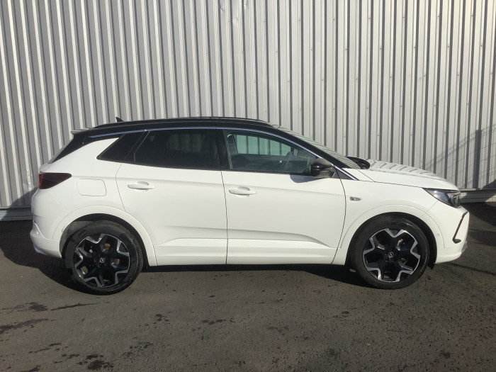 Opel GRANDLAND 1.5 Diesel 130 ch BVA8 Ultimate