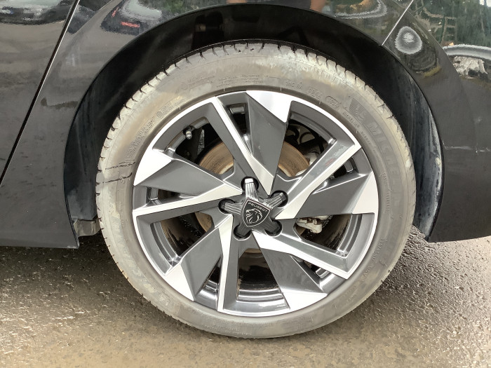 Peugeot 308 PureTech 130ch S&S BVM6 Allure
