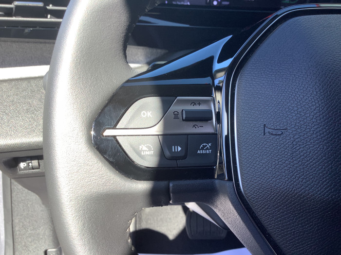 Peugeot 308 SW Hybrid 136 e-DCS6 Allure