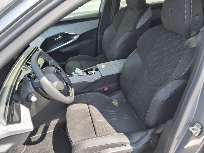 Peugeot 3008 Nouveau Hybrid 145 e-DCS6 GT Exclusive