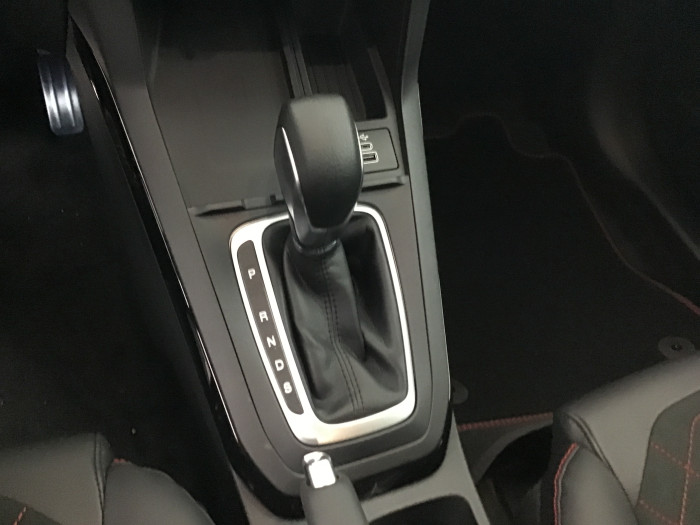 Ford PUMA Nouveau 1.0 EcoBoost 125 ch mHEV S&S Powershift ST-Line X