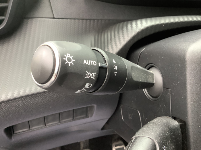 Peugeot 208 Nouvelle PureTech 100 S&S BVM6 GT