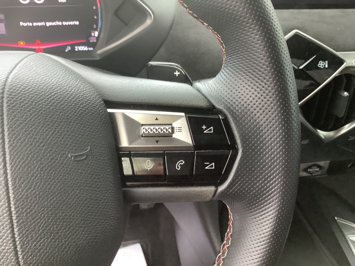 DS DS 3 Nouveau PureTech 130 EAT8 Performance Line