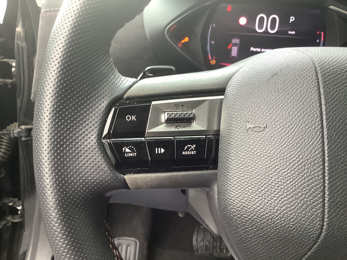 DS DS 3 Nouveau PureTech 130 EAT8 Performance Line