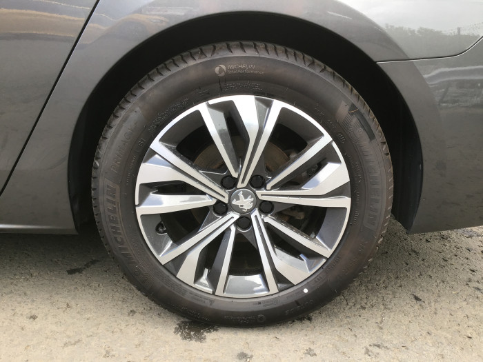 Peugeot 508 BlueHDi 130 ch S&S EAT8 Allure Pack