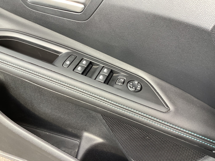 Peugeot 3008 Hybrid 180 e-EAT8 Allure Pack