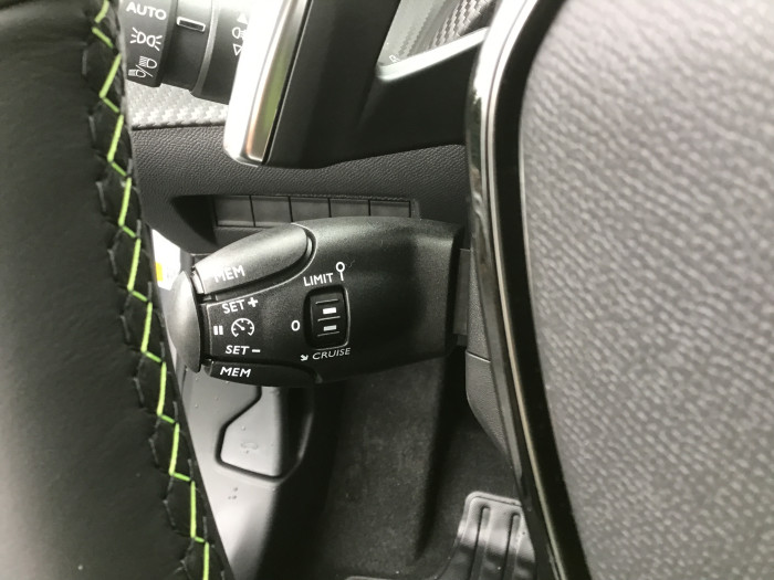 Peugeot 2008 Nouveau PureTech 130 S&S EAT8 GT