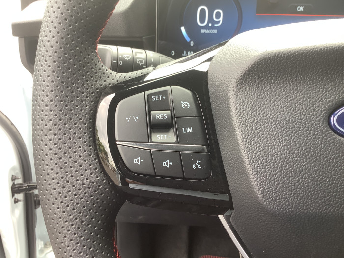 Ford PUMA Nouveau 1.0 EcoBoost 125 ch mHEV S&S Powershift ST-Line X