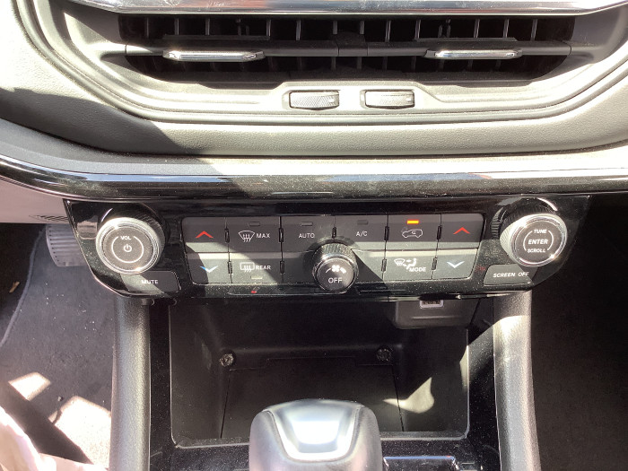 Jeep COMPASS 1.5 Turbo T4 130 ch BVR7 e-Hybrid Summit