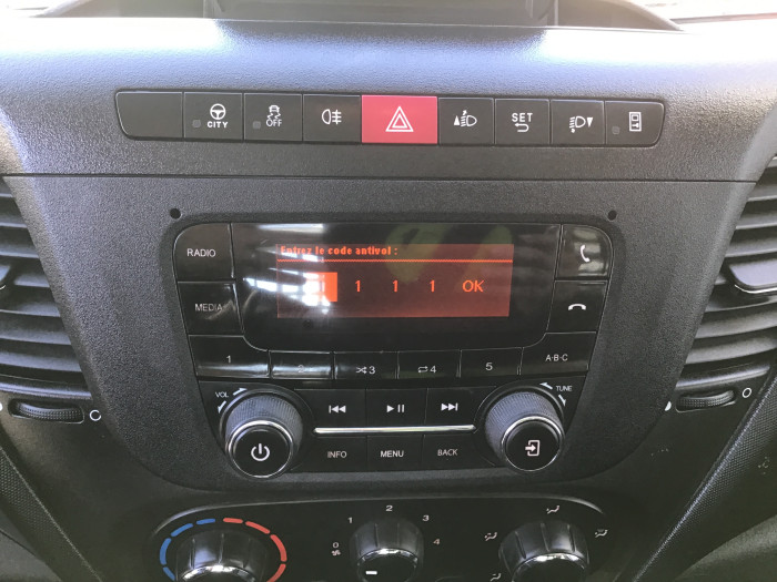 IVECO DAILY CHASSIS CABINE CAB 35 C 14 EMP 3450 QUAD-LEAF BVM6