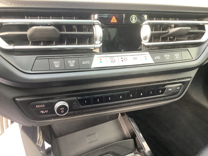 BMW SERIE 1 F40 118d 150 ch BVA8 M Sport