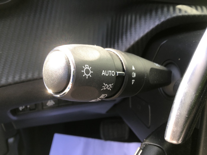 Peugeot 208 PureTech 100 S&S EAT8 Allure Pack