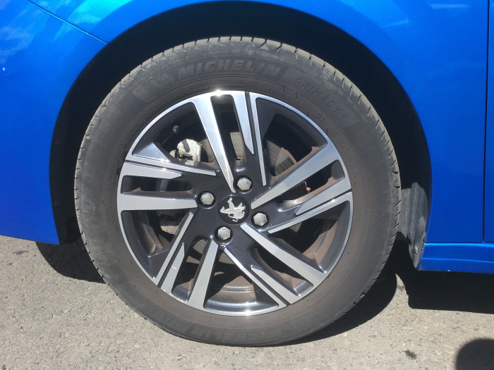 Peugeot 208 PureTech 100 S&S EAT8 Allure Pack