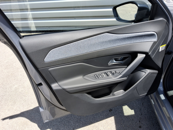 Peugeot 308 DIESEL Nouvelle BlueHDi 130ch S&S EAT8 Allure