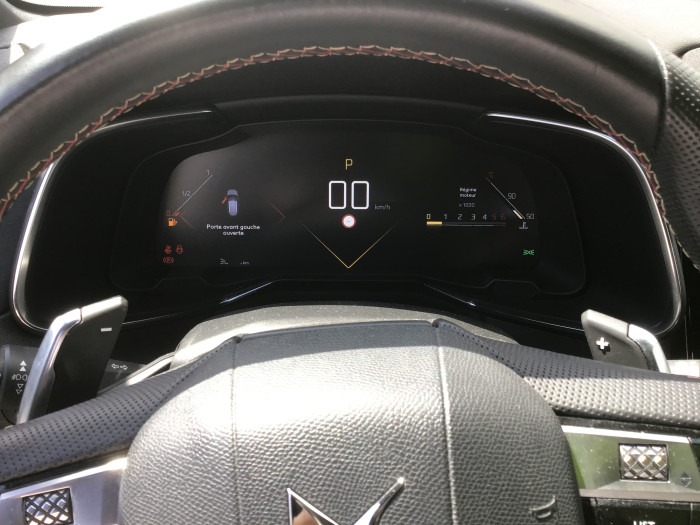 DS DS7 CROSSBACK BlueHDi 130 EAT8 Performance Line