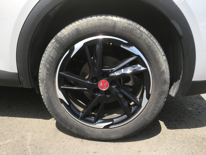 DS DS7 CROSSBACK BlueHDi 130 EAT8 Performance Line
