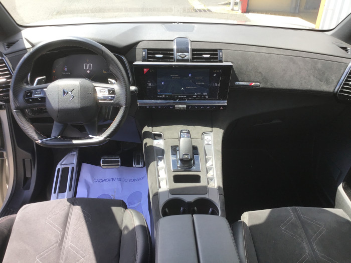 DS DS7 CROSSBACK BlueHDi 130 EAT8 Performance Line