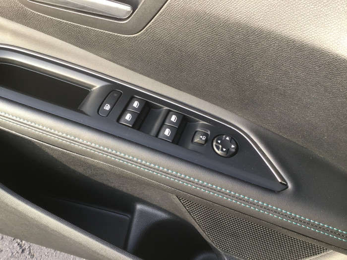 Peugeot 5008 BlueHDi 130ch S&S EAT8 Allure Pack